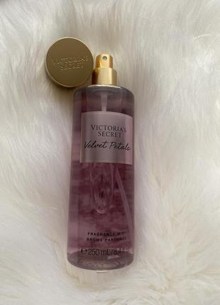 Спрей victoria’s secret «velvet petals»3 фото