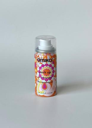 Сухой шампунь спрей для объема свежести волос amika perk up dry shampoo