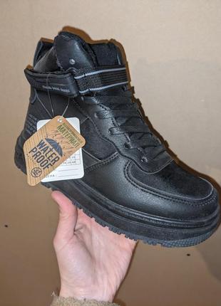 Зимові вологостійкі кросівки nike air force