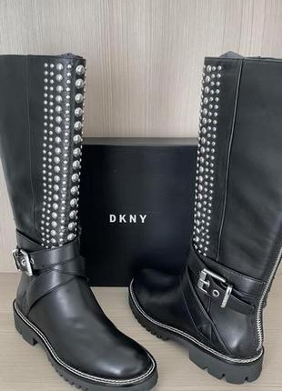 Демисезонные женские сапоги  dkny размер 36,5 кожа