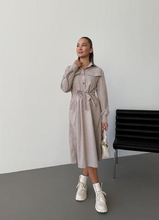 Стильное, длинное платье из вельвета