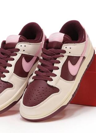 Жіночі шкіряні кросівки nike sb dunk low valentine's day