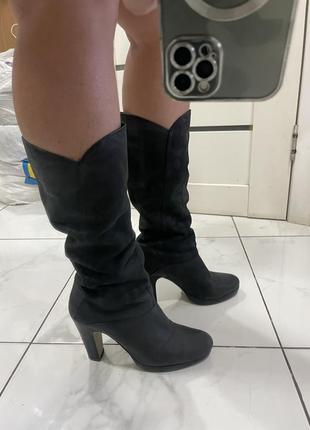 Сапоги з широким  верхом, труби