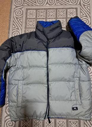 Пуховик мужской helly hansen