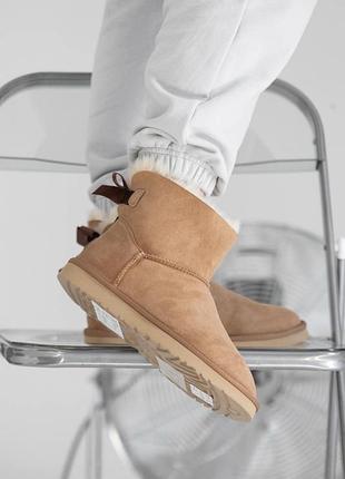 Уггі mini bailey bow ii ginder