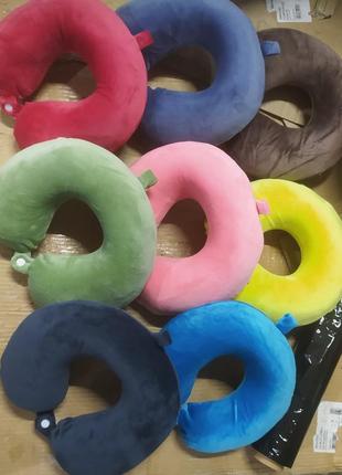 Подушка для путешествий 
легалик на кнопочке, дорожная подушка