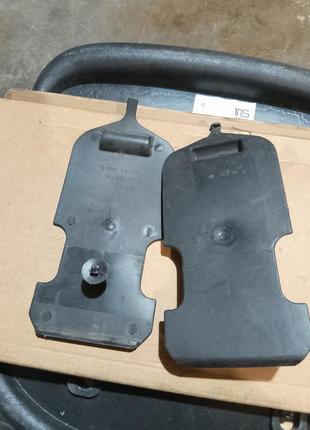 Volkswagen vw golf mk3 tdi 92-98 накладка на центральную стойку x1 оригинал 1h4971295