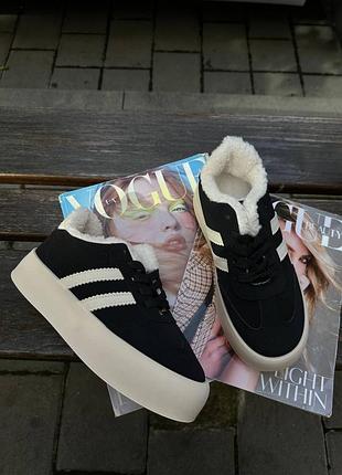 Теплі зимові кросівки