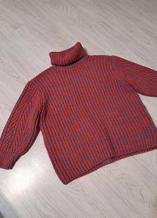 Объемный свитер