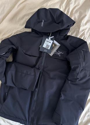 Теплая куртка arc'teryx macai черного цвета водонепроницаема с капюшоном артерикс jacket