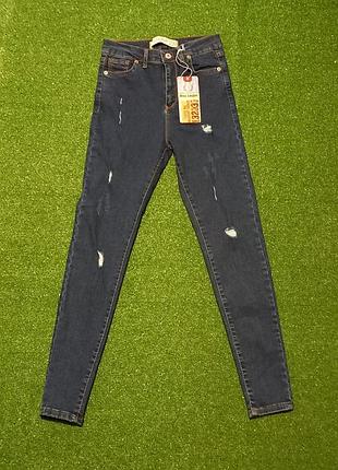 Джинсы женские