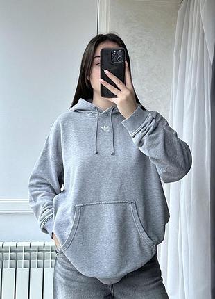 Худи adidas центрального