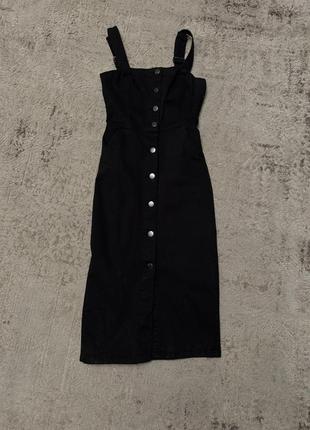 Черный джинсовый сарафан bershka xs/xc