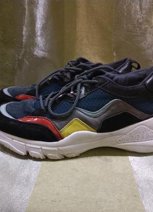 Кроссовки zara