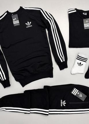 Набір adidas світшот-штани-футболка-2пари носки розпродаж sale