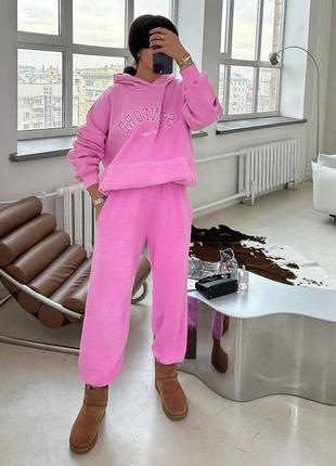 Женский спортивный костюм на флисе