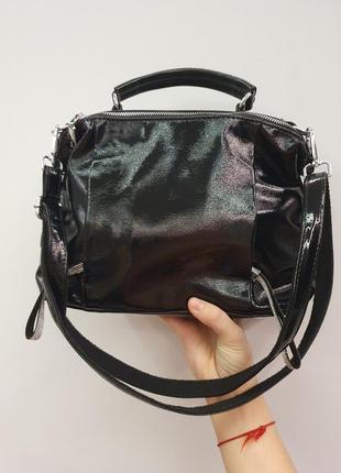 Новая лаковая сумочка