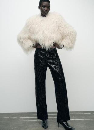 Коротке пальто зі штучного хутра