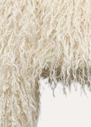 Коротке пальто зі штучного хутра