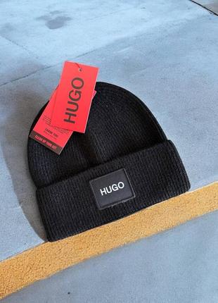 Шапка в стиле hugo boss
