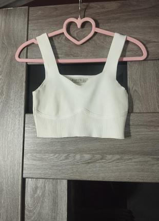 Топ корсетом stradivarius  s