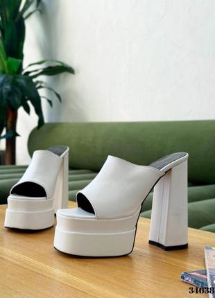 ▪️женские босоножки белые новые высокий широкий каблук высокая танкетка платформа подошва массивная в стиле bratz versace туфли кожаные(эко кожа)лето
