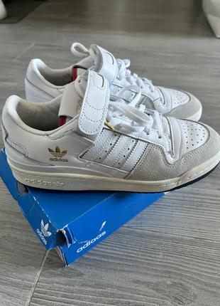 Кросівки adidas forum low, 38,5 розмір