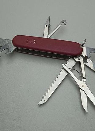 Сувенірний туристичний похідний ніж б/у victorinox huntsman 1.3713