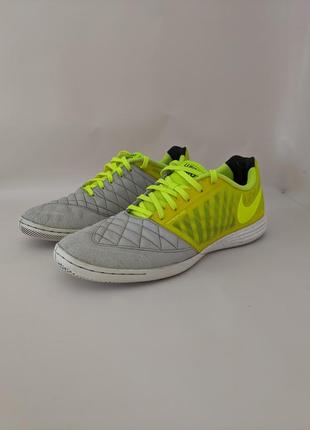 Футбольні залки копи копочки сороконіжки взуття nike lunar gato 2