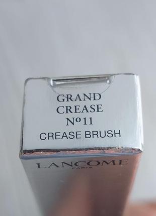 Універсальний пензлик для повік lancome  grand crease # 11 crease brush, pinceau paupieres universel.7 фото