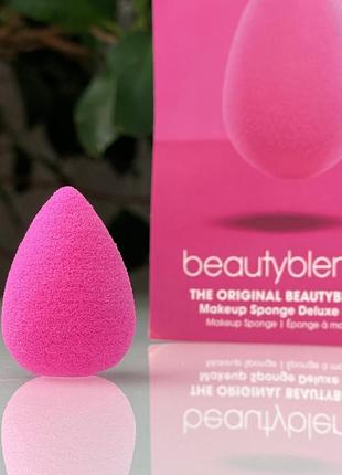 Мини-спонж для макияжа beautyblender