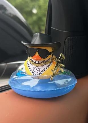 Качка в капелюсі/качка на торпеду/качка в машину/автомобільна качка/качка