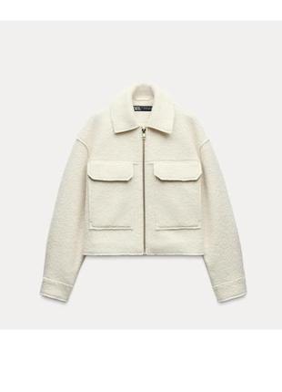 Zara трендовий бомбер букле лайнер
