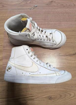 Шкіряні кросівки кеди