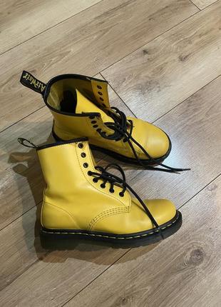 Dr. martens