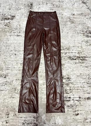 Стильные кожаные штаны*