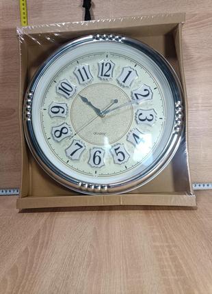 Часы  настенные круглые классические