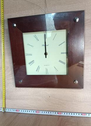Настінні годинники квадратні класичні kronos