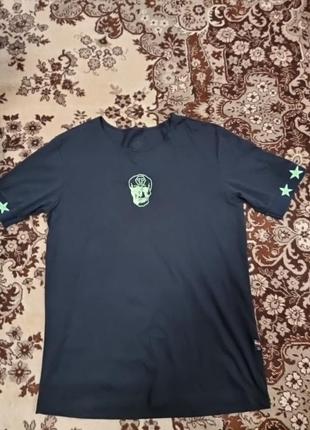 Футболка чоловіча