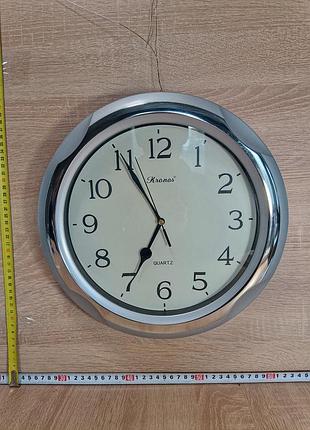 Настінні годинники класичні круглі kronos