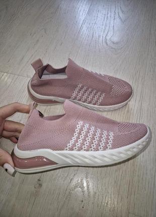 Летние кроссовки