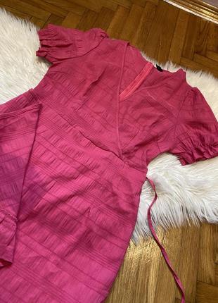 Платье цвет барби