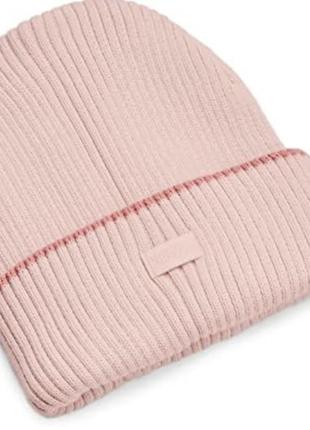 Женская спортивная шапка