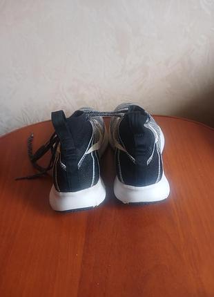 Кроссовки nike 4