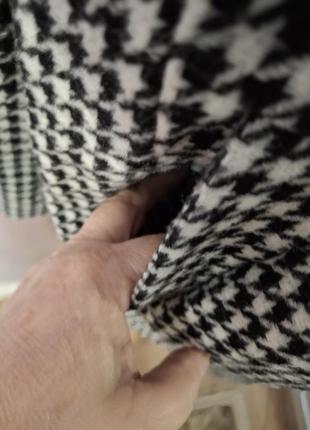 Шикарне з кишенями та шерстю пальто преміумкласу