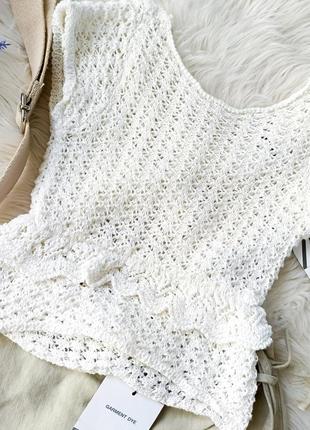 Ажурная бежевая трикотажная футболка zara 6-7 лет (116-122 см)6 фото