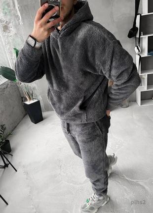 Костюм худи➕️штани.