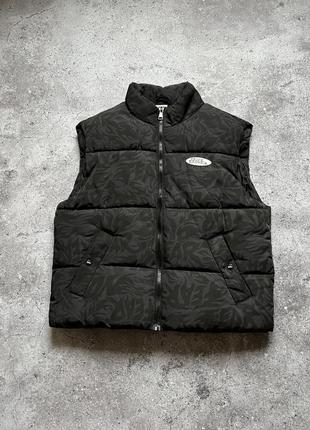 Жилетка nofear x h&m размер s-m