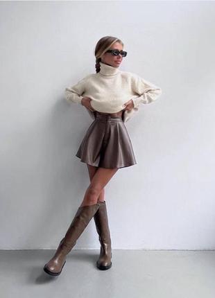 Шкіряні шорти