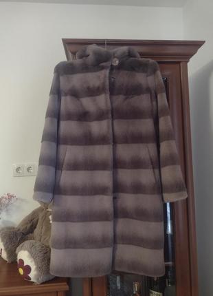 Шуба жемчужного о цвета искусственный мех стана новая средняя длина есть пояс